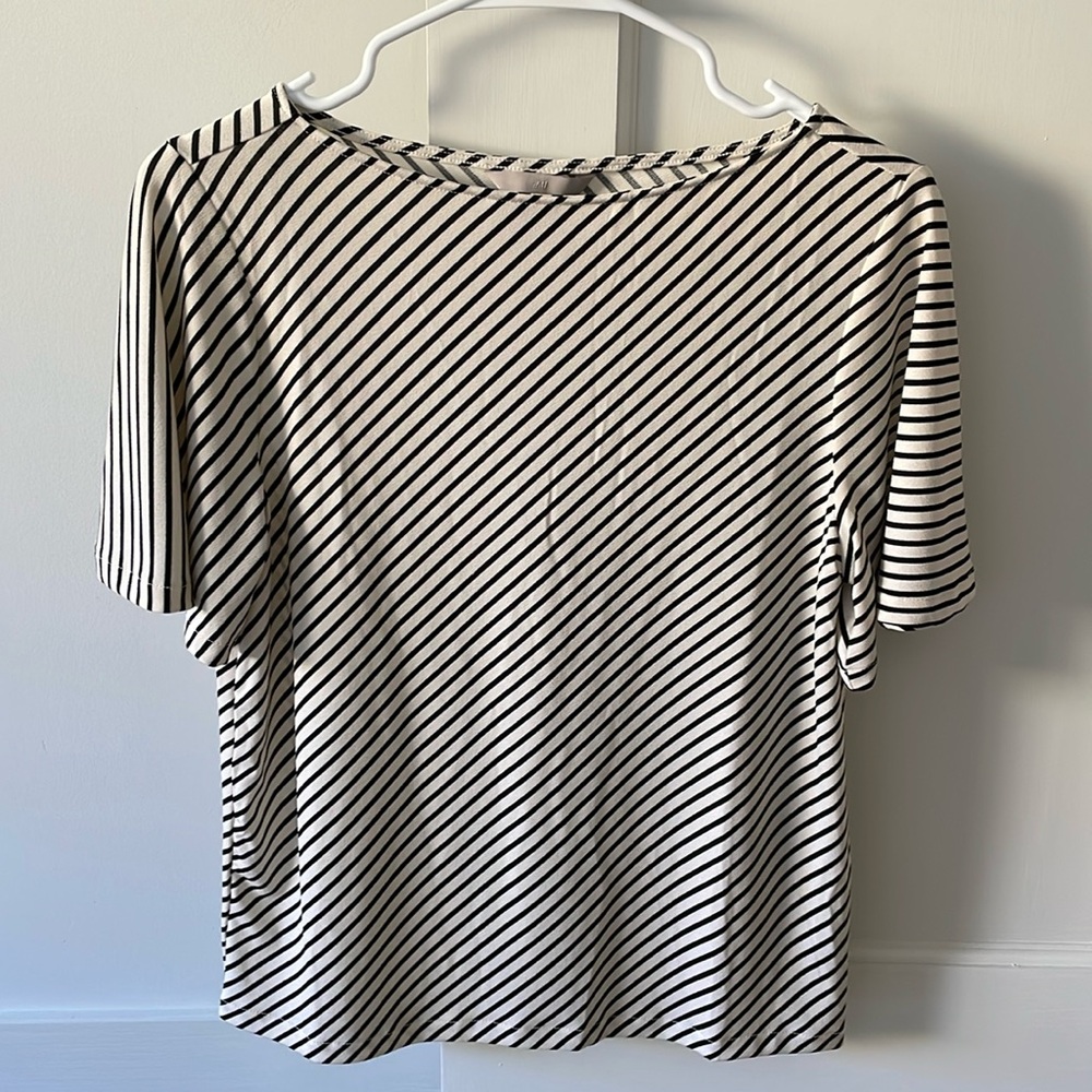 H&M Striped Flutter Sleeve Top